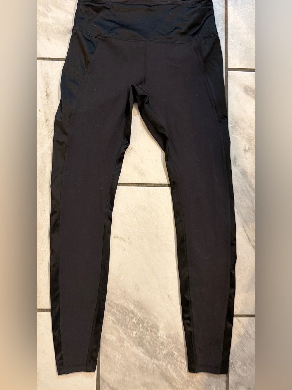 Women’s Lululemon Sz 8 Black Performance Leggings